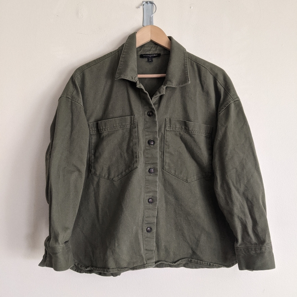 Banana Republic Olive Green Button-Up Shacket – Size MP